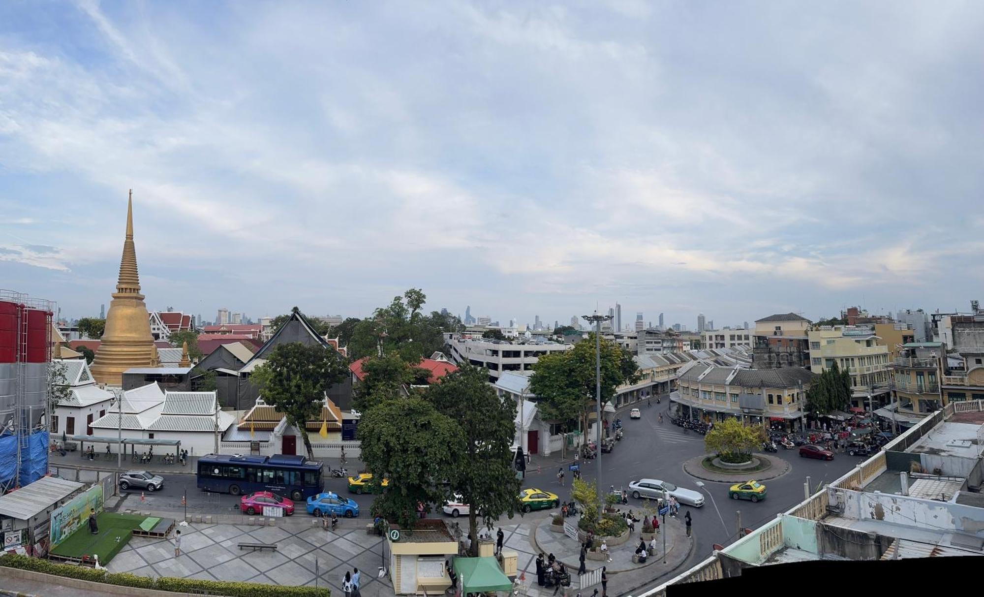 Bud Brew Beyond Dispensary And Hotel Bangkok Dış mekan fotoğraf